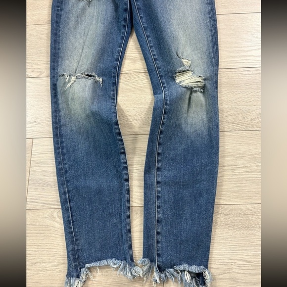 Hidden Jeans Mid Rise Distressed Raw Hem Skinny Jeans - Picture 6 of 14